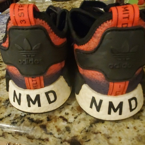 Adidas Boost NMD shoes - Picture 2 of 5